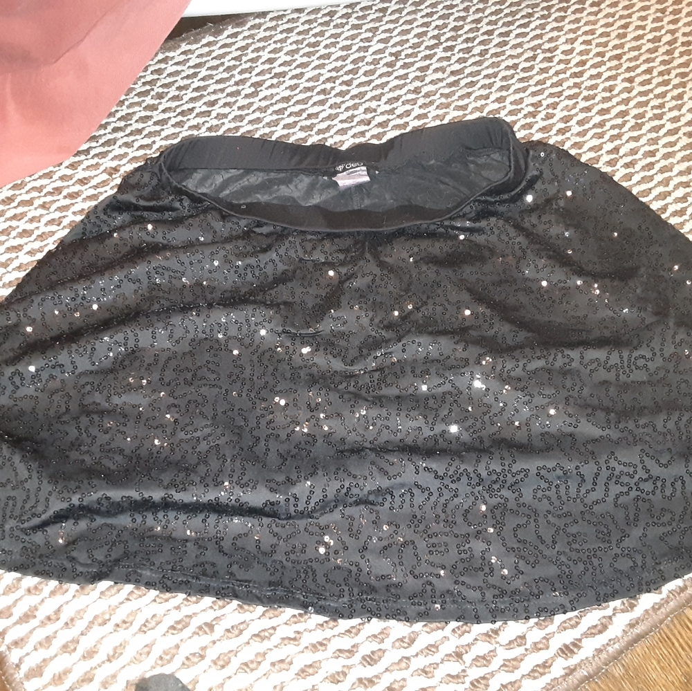 DEB size medium skater skirt with sequins 💙